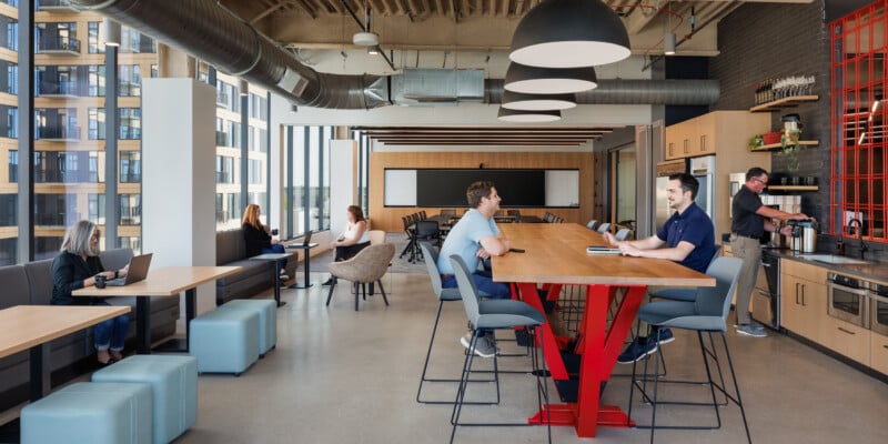 Workplace img